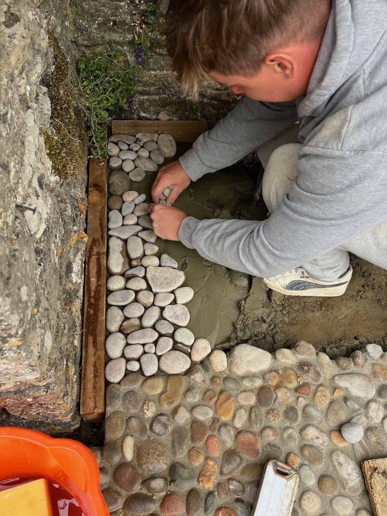 bespoke pebble works caftmanship detail